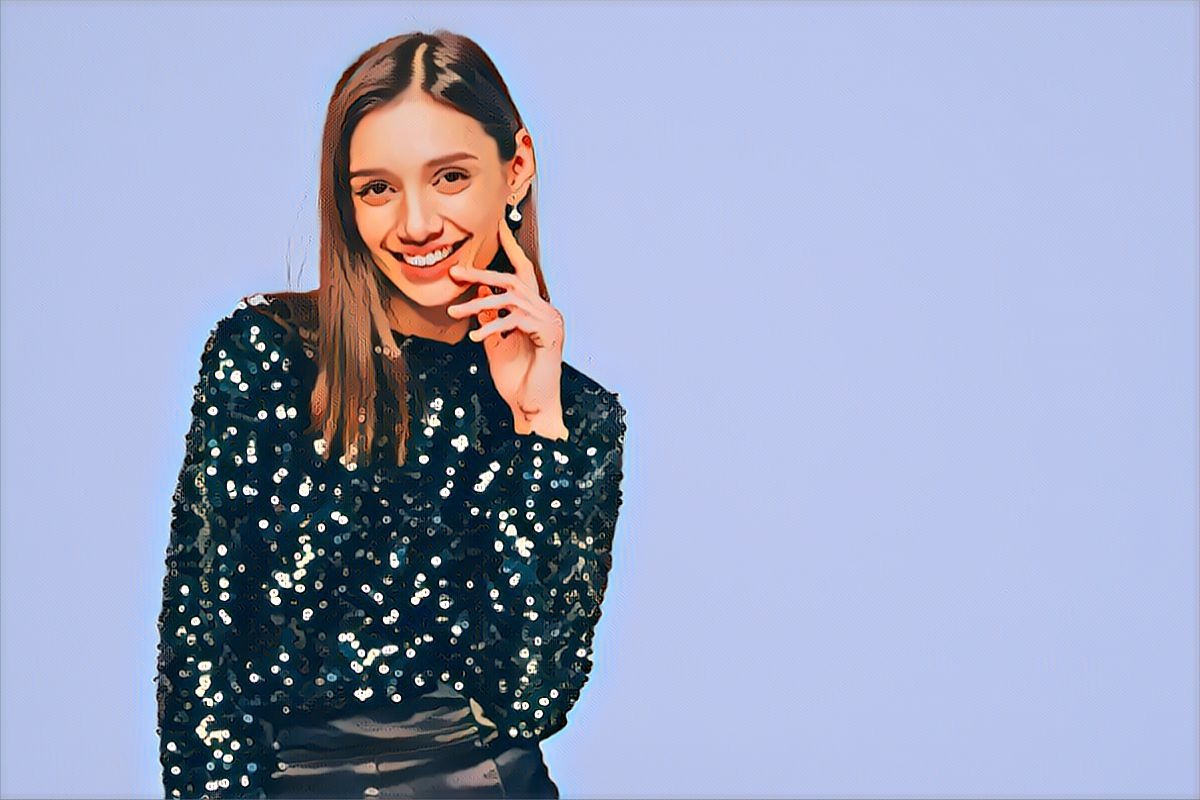 Imprezowa czarna bluzka z cekinami