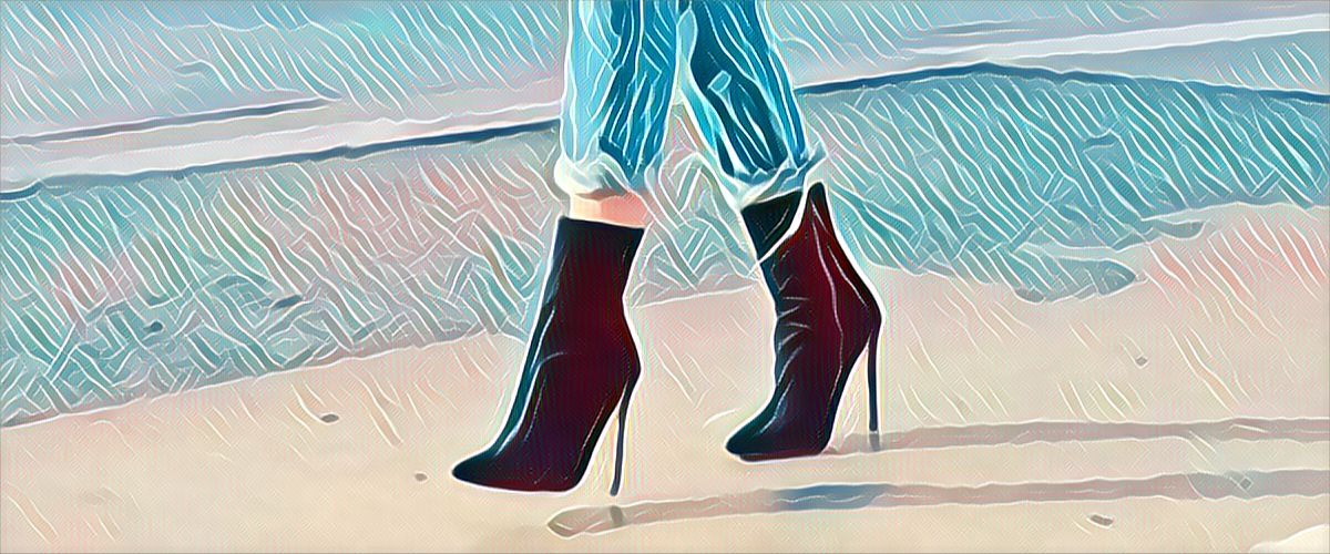 komplet czarnej bielizny damskiej stringi stanik